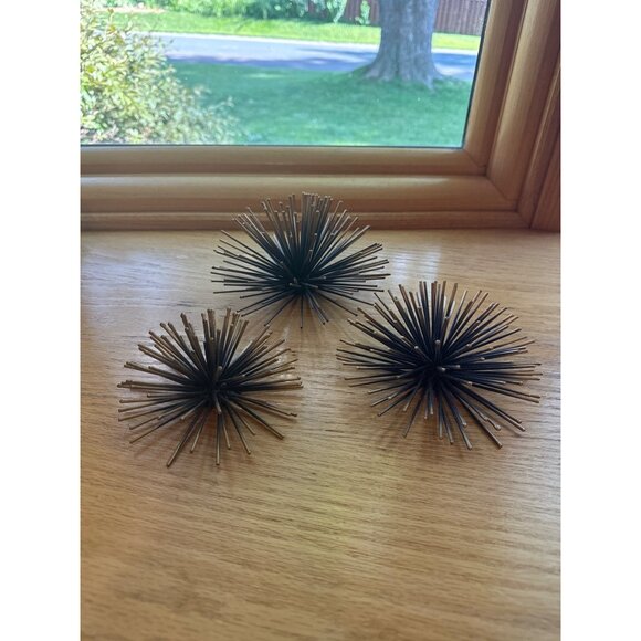 Black Gold Metal Spiked Orbs UFO Pom Pom Urchan MCM Atomic Starburst Sea Urchin - Picture 1 of 7